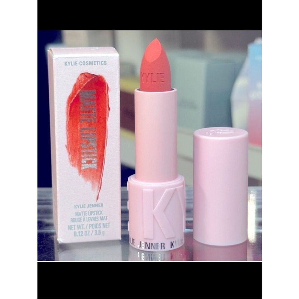 KYLIE COSMETICS MATTE LIPSTICK – 209 SUMMER SOMEWHERE